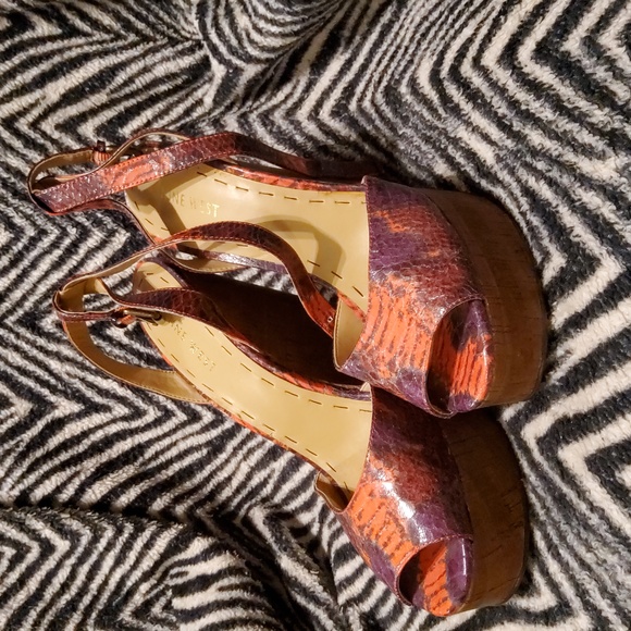 Multi-color snakeskin print wooden sandal heels - Picture 1 of 6